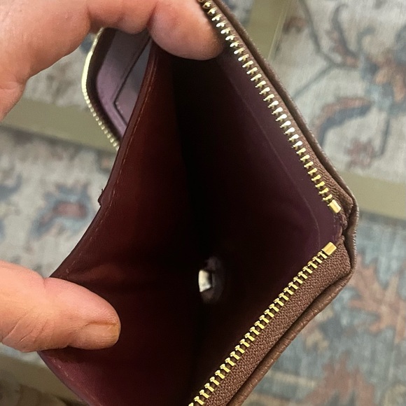 Brand new coach wallet !! - Picture 3 of 3